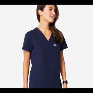 FIGS Catarina Scrub Top